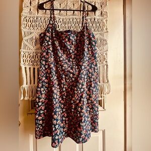 NWT! Spaghetti strap floral dress